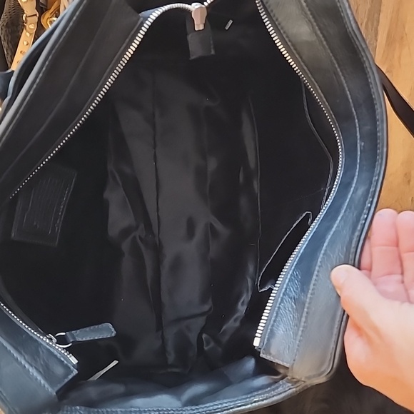 Coach Taylor Tote - Picture 4 of 7